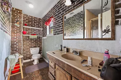 1013 Newby Avenue, Bridgeport, TX 76426 - Photo 18