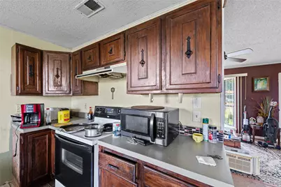 1013 Newby Avenue, Bridgeport, TX 76426 - Photo 14