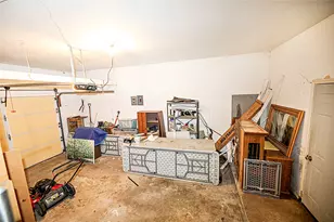 421 E Wilbarger St, Bowie, TX 76230 - Photo 26