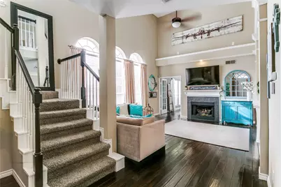 227 Moss Hill Road, Irving, TX 75063 - Photo 2