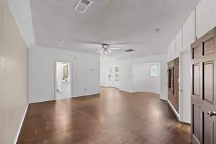 1201 Marlborough Dr, Fort Worth, TX 76134 - Photo 18