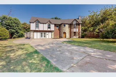 1201 Marlborough Drive, Fort Worth, TX 76134 - Photo 1