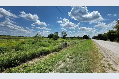 1211 W Simonds Road, Seagoville, TX 75159 - Photo 4