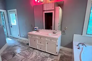 704 Cherry St, Graham, TX 76450 - Photo 24