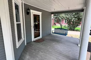 704 Cherry St, Graham, TX 76450 - Photo 6