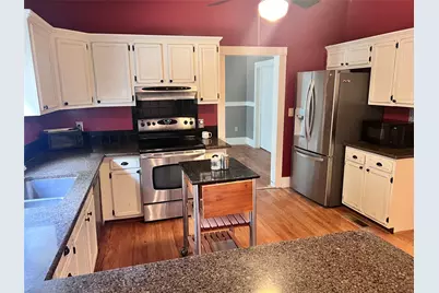 704 Cherry Street, Graham, TX 76450 - Photo 14