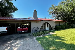 510 E Pecan St, Seymour, TX 76380 - Photo 32