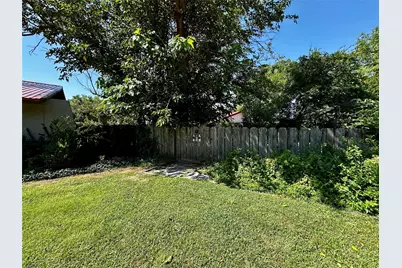 510 E Pecan Street, Seymour, TX 76380 - Photo 30