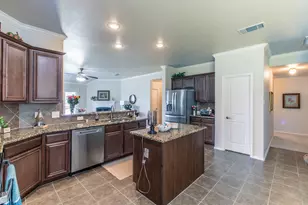 125 Sumac Dr, Waxahachie, TX 75165 - Photo 6