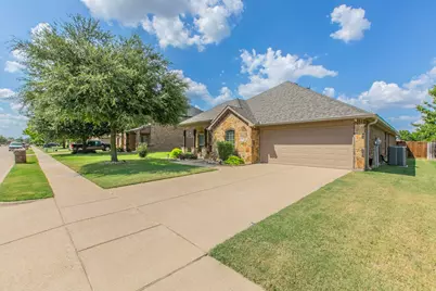 125 Sumac Drive, Waxahachie, TX 75165 - Photo 4