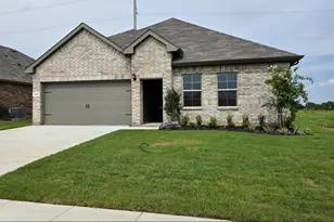 240 Kinley St, Grandview, TX 76050 - Photo 1