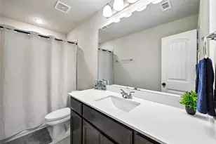 136 Mdw Vis Dr, Rhome, TX 76078 - Photo 32