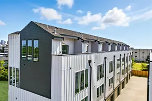 312 N Lancaster Ave, Dallas, TX 75203 - Photo 2