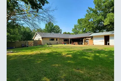 1005 Jackson, Clarksville, TX 75426 - Photo 32