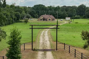 27985 FM831, Oakwood, TX 75855 - Photo 1