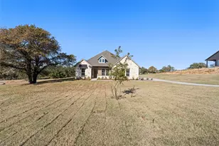 408 Hayden Faith Ct, Springtown, TX 76082 - Photo 2