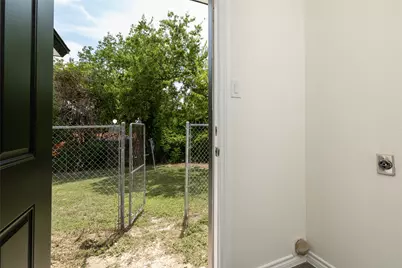 5801 Manhattan Drive, Fort Worth, TX 76107 - Photo 38