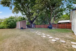 201 N 2nd St, Crandall, TX 75114 - Photo 32