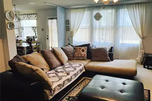 1324 Cherokee Rose Ln, Burleson, TX 76028 - Photo 6