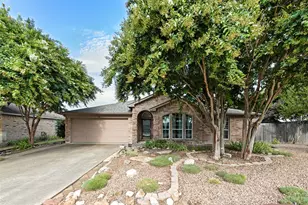 100 Jennings Dr, Waxahachie, TX 75165 - Photo 1