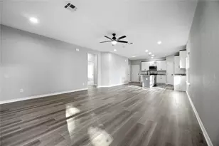 406 Abernathy St, Hillsboro, TX 76645 - Photo 12