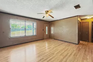 604 E Gentry, Hamilton, TX 76531 - Photo 2