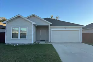 142 Canales Cir, Greenville, TX 75401 - Photo 1