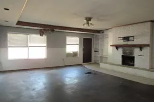 3708 Acree St, Beverly Hills, TX 76711 - Photo 6