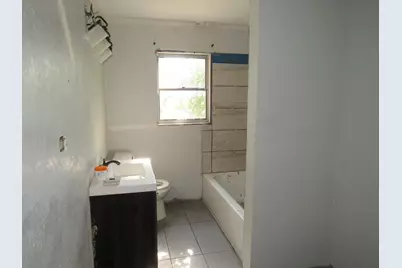 3708 Acree Street, Beverly Hills, TX 76711 - Photo 12