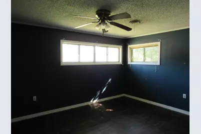 3708 Acree Street, Beverly Hills, TX 76711 - Photo 8