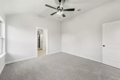 1102 Holly Street, Cleburne, TX 76033 - Photo 20