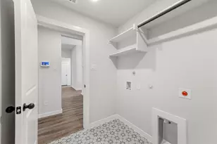 1102 Holly St, Cleburne, TX 76033 - Photo 30