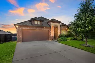 205 Carson Dr, Waxahachie, TX 75167 - Photo 1