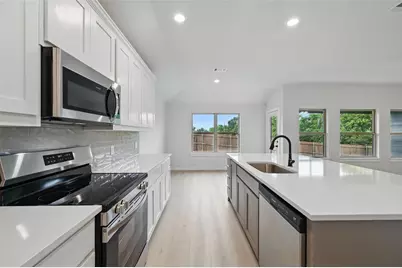 1401 Quail Creek Drive, Cleburne, TX 76033 - Photo 12