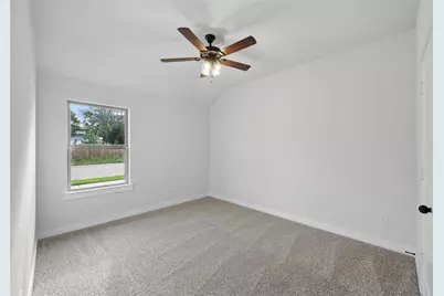 1401 Quail Creek Drive, Cleburne, TX 76033 - Photo 24