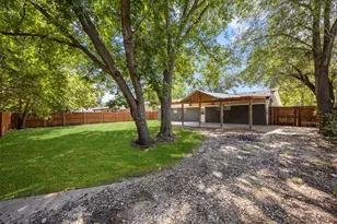 2410 Linda Dr, Ennis, TX 75119 - Photo 24