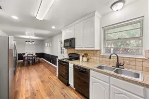 2410 Linda Dr, Ennis, TX 75119 - Photo 10