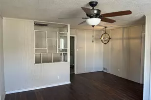 844 Nash St, Garland, TX 75040 - Photo 2