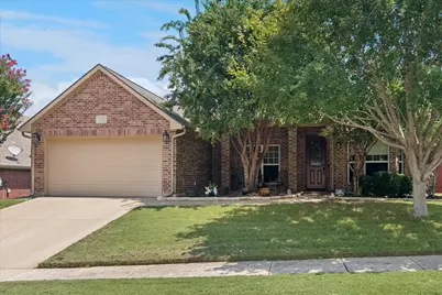 708 Cresthaven Drive, McKinney, TX 75071 - Photo 2