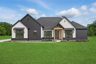 179 Norman Dr, Canton, TX 75103 - Photo 1