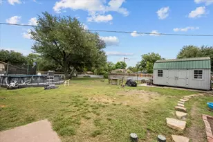 203 E Main St, Rosebud, TX 76570 - Photo 32