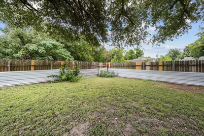 203 E Main Street, Rosebud, TX 76570 - Photo 30