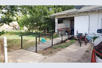 916 SE 5th Street, Mineral Wells, TX 76067 - Photo 2