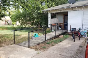 916 SE 5th St, Mineral Wells, TX 76067 - Photo 2