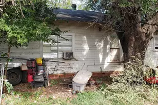 916 SE 5th St, Mineral Wells, TX 76067 - Photo 20