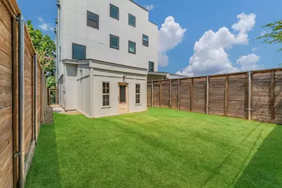 1004 Stafford Street, Dallas, TX 75208 - Photo 12