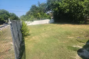 2847 S Marsalis Ave, Dallas, TX 75216 - Photo 4