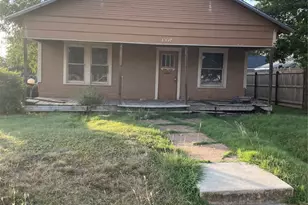 1307 Coggin Ave, Brownwood, TX 76801 - Photo 2