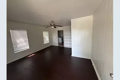 4020 Lisbon Street, Fort Worth, TX 76107 - Photo 10