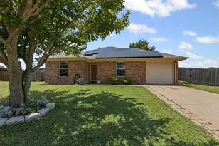 1107 Lynnwood Ct, Cleburne, TX 76033 - Photo 24